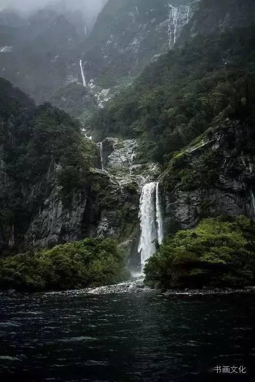 逃出郊外大别墅